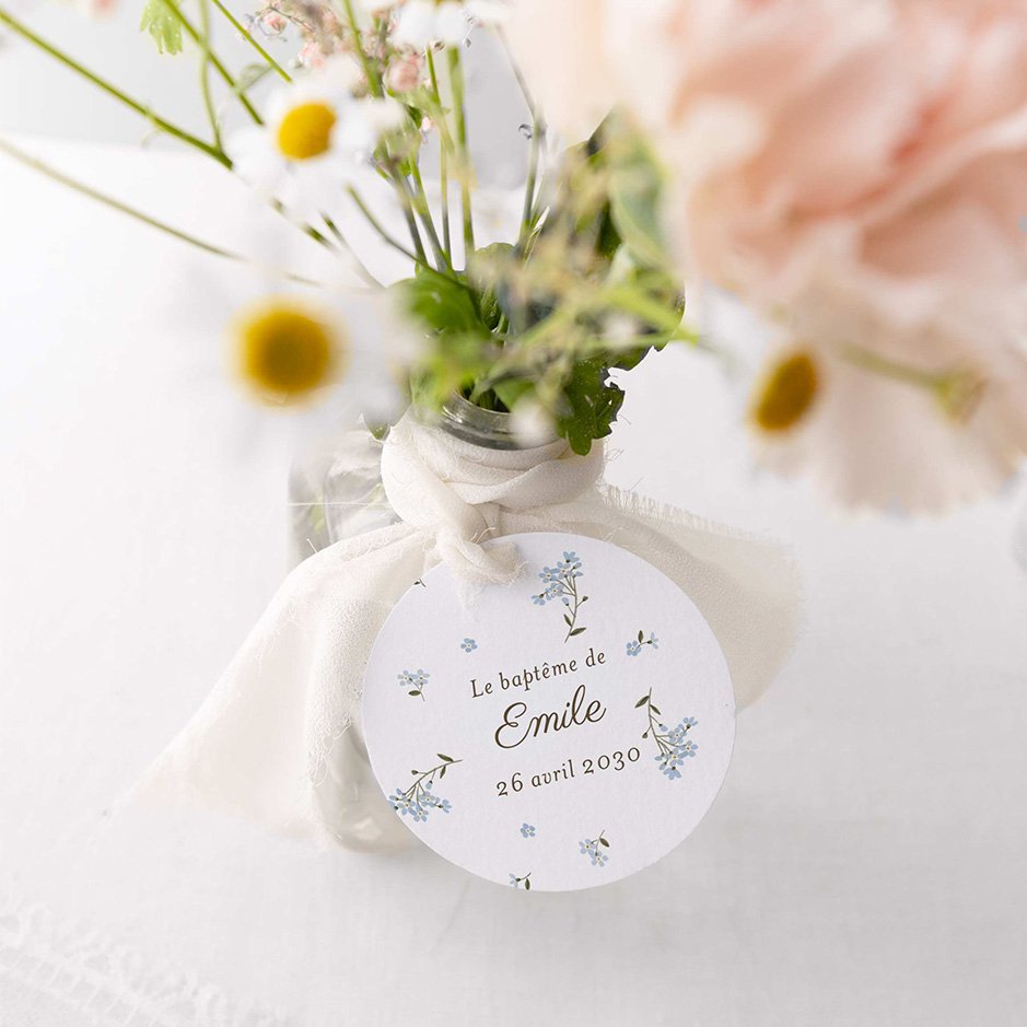 L'étiquette ronde perforée